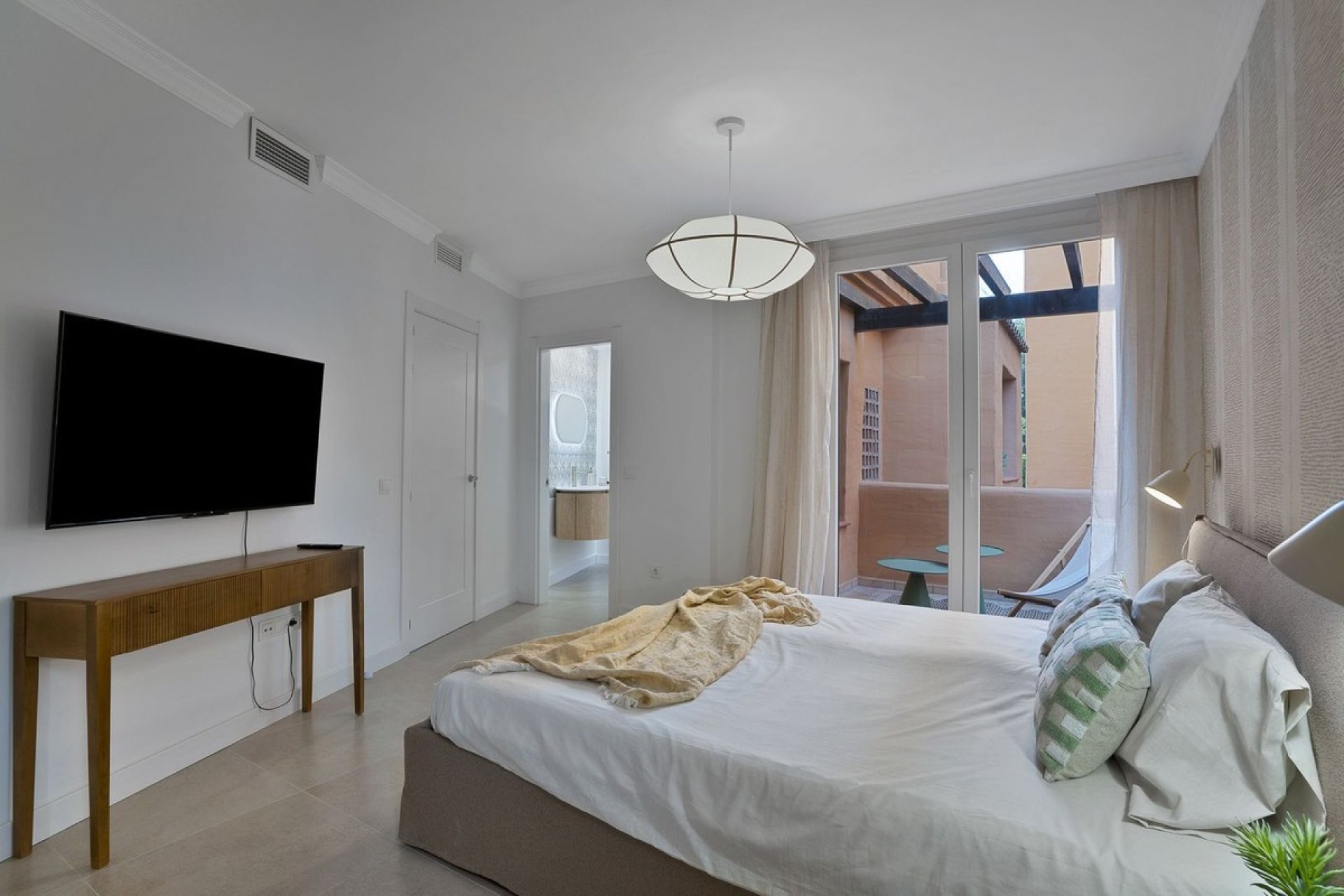 Alquiler a corto plazo - Apartamento - El Paraiso - Costa del Sol