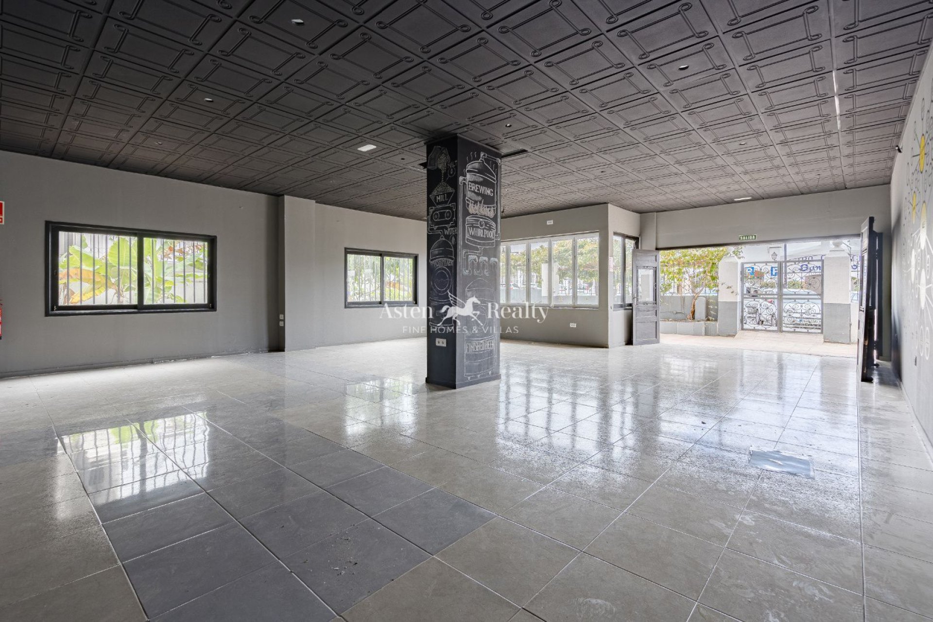 Alquiler a largo plazo - Comercial - Playa De Los Cristianos