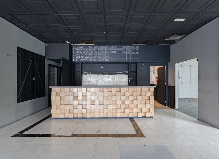 Alquiler a largo plazo - Comercial - Playa De Los Cristianos