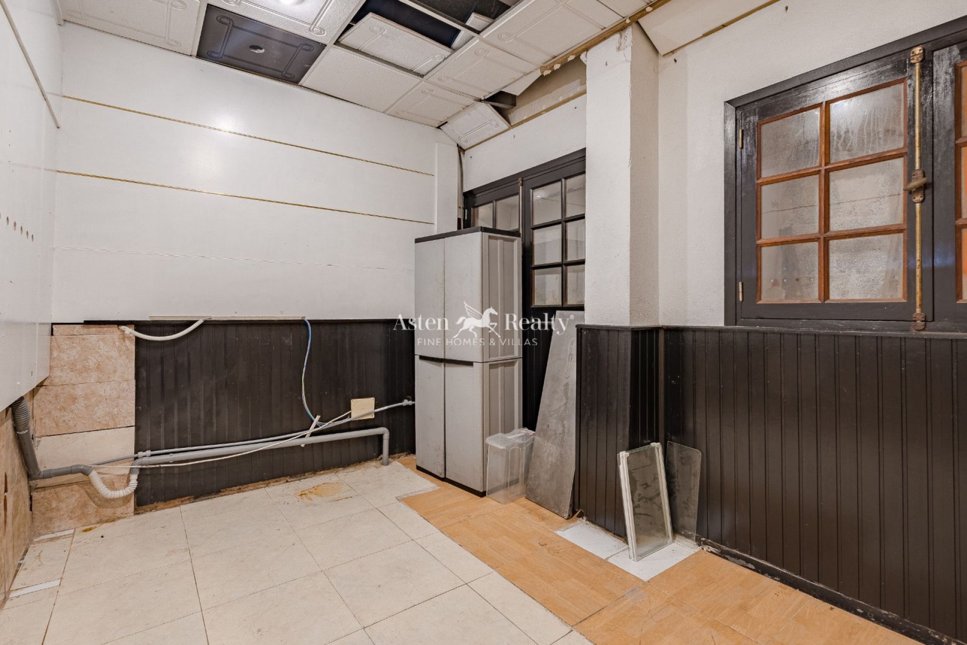 Alquiler a largo plazo - Comercial - Playa De Los Cristianos