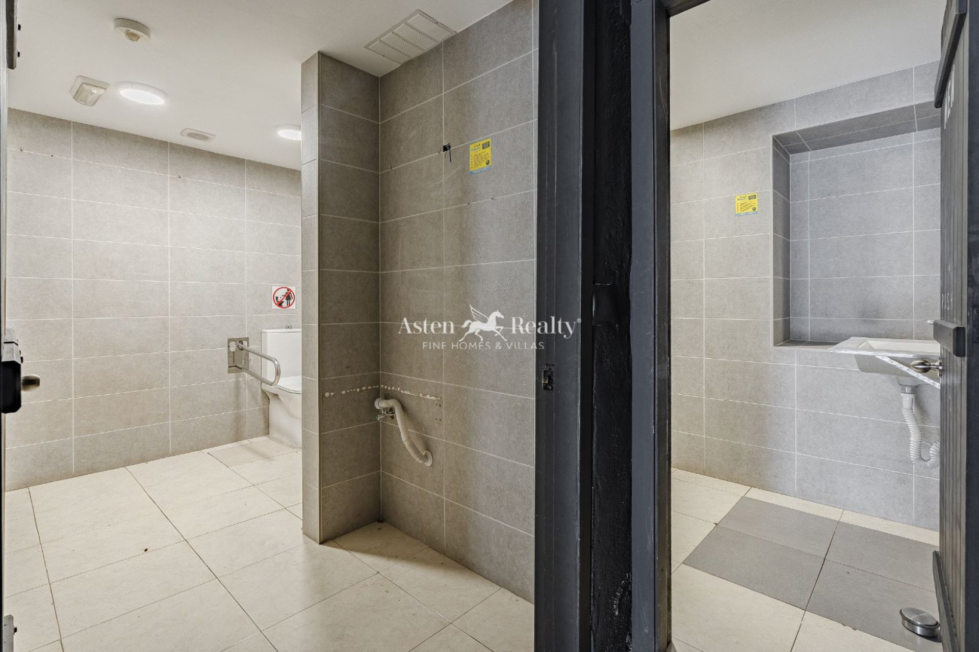 Alquiler a largo plazo - Comercial - Playa De Los Cristianos