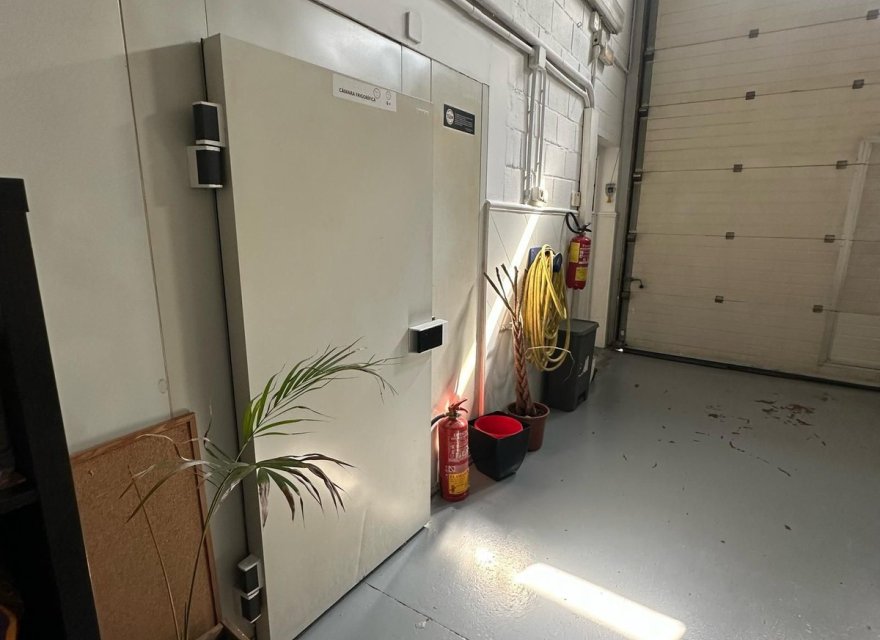 Долгосрочная аренда - Коммерческая - Marbella - Costa del Sol