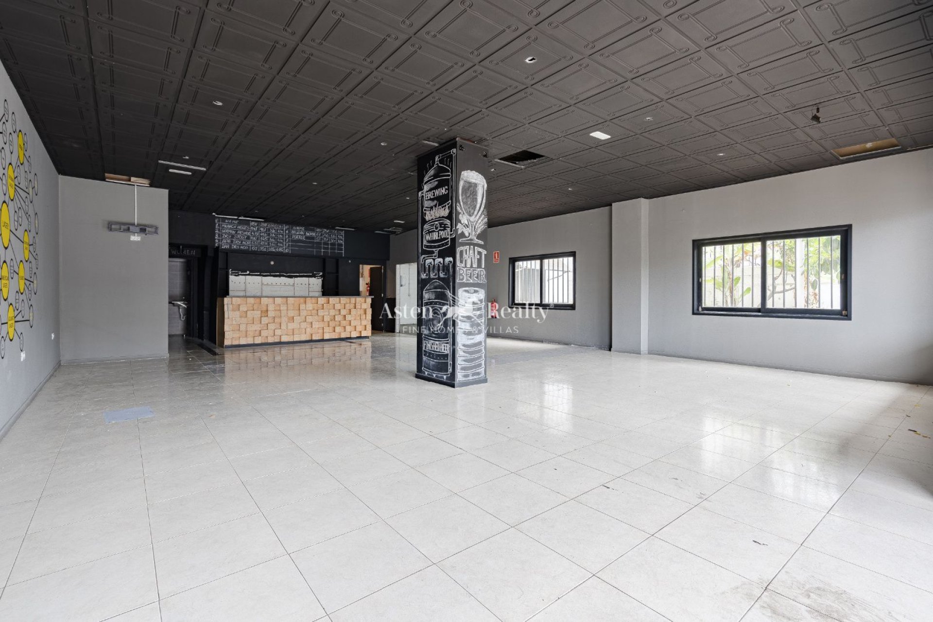 Долгосрочная аренда - Коммерческая - Playa De Los Cristianos