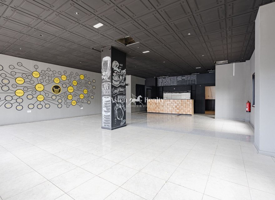 Долгосрочная аренда - Коммерческая - Playa De Los Cristianos