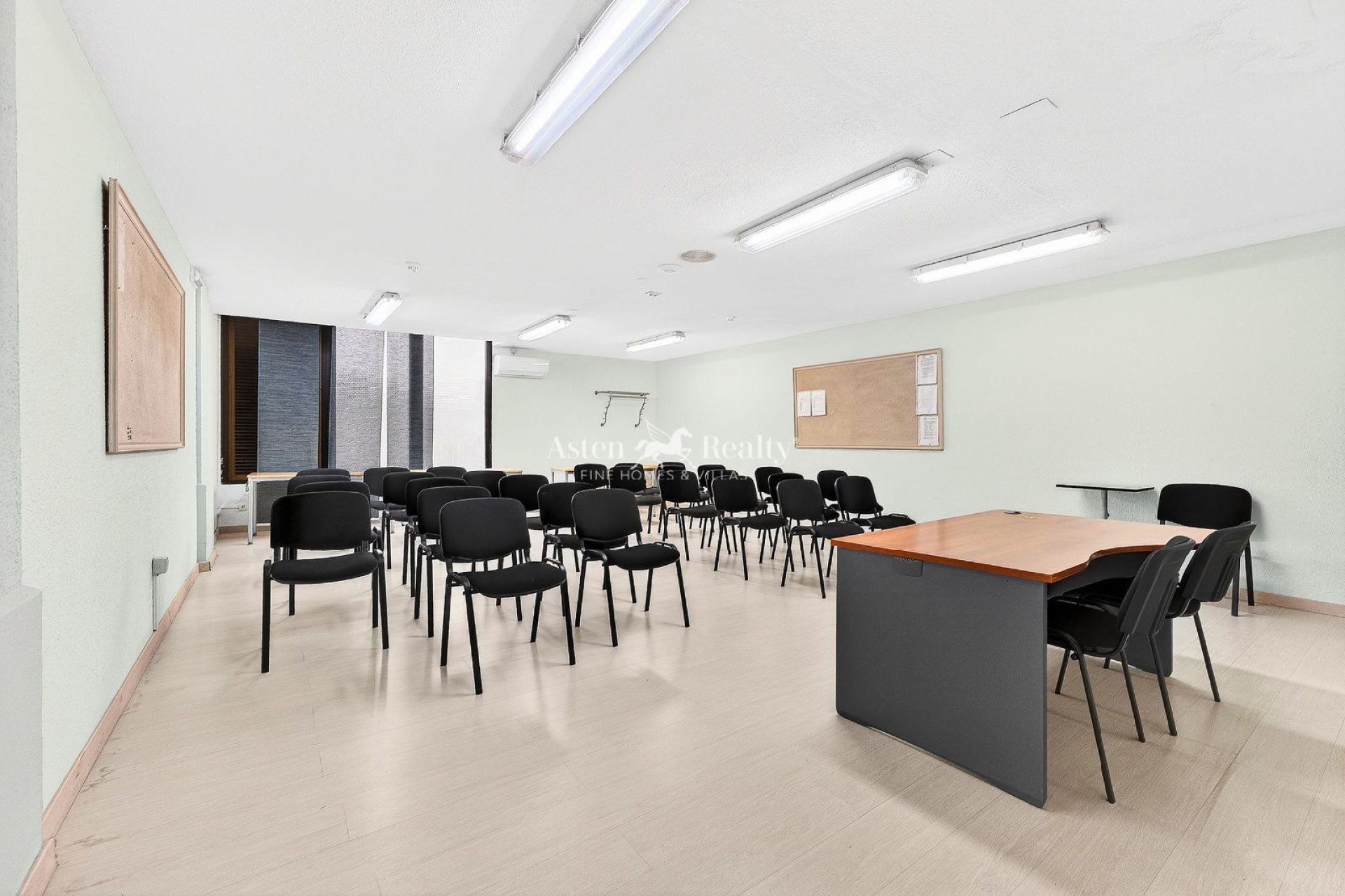 Довгострокова оренда - Komercyjna - 