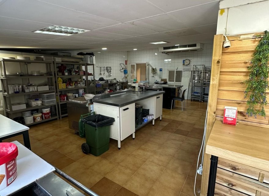 Long Term Rental - Commercial - Marbella - Costa del Sol