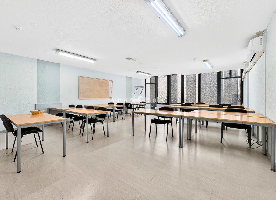 Long Term Rental - Commercial - Playa de Las Américas