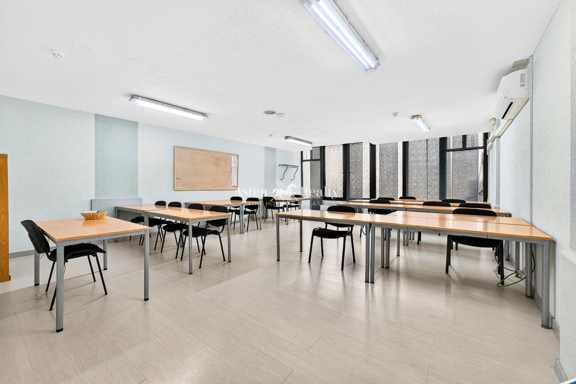 Long Term Rental - Commercial - Playa de Las Américas