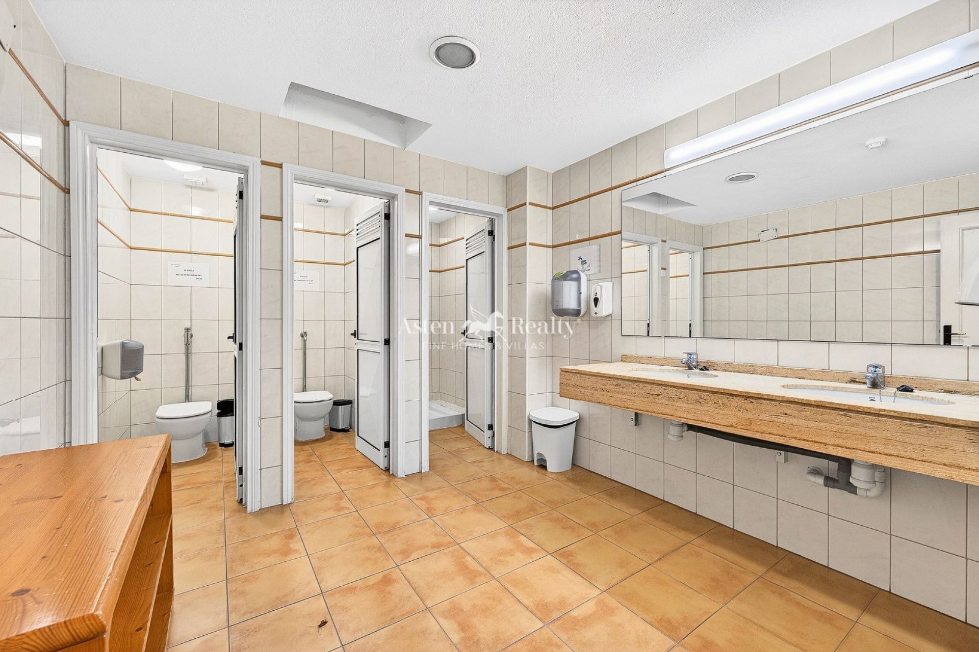 Long Term Rental - Commercial - Playa de Las Américas