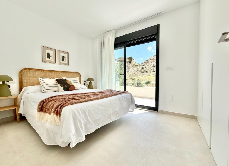 New Build - Duplex - Cox - San Fernando