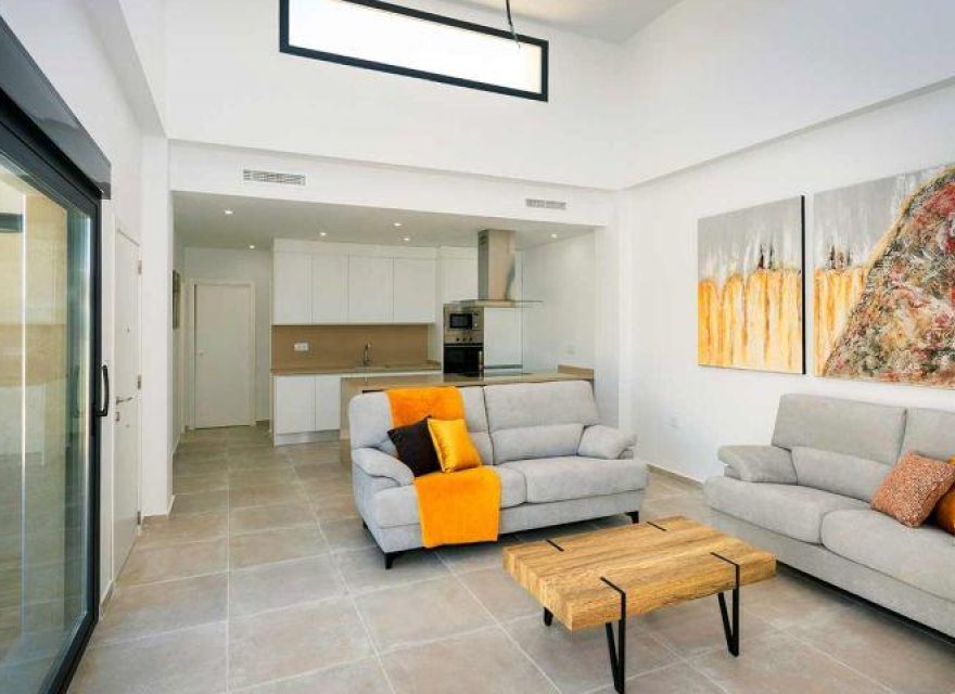 New Build - Duplex - Daya Nueva - Centro