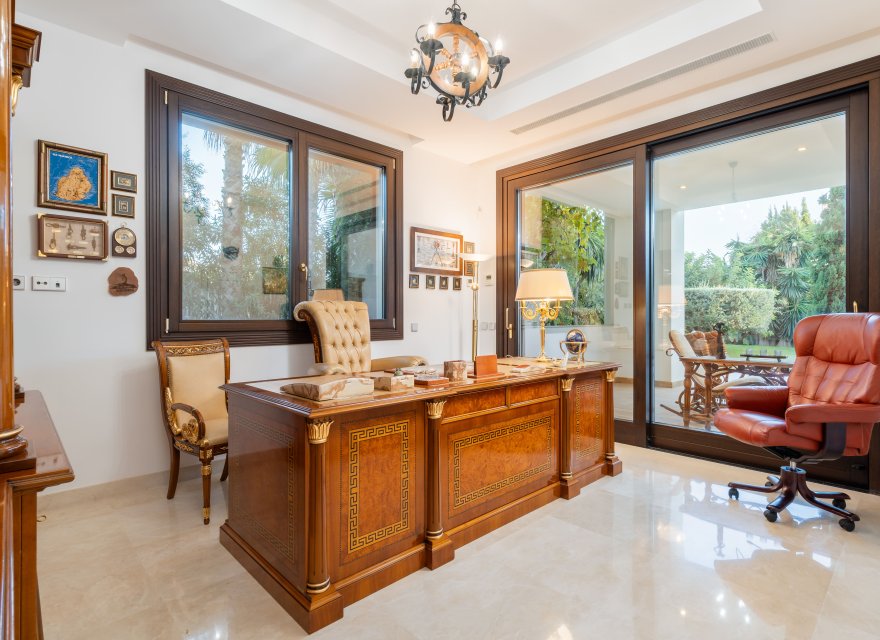 New Build - Villa - Еstepona - Estepona