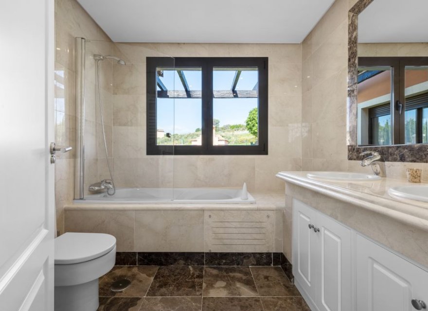 New Build - Villa - Еstepona - La Gaspara