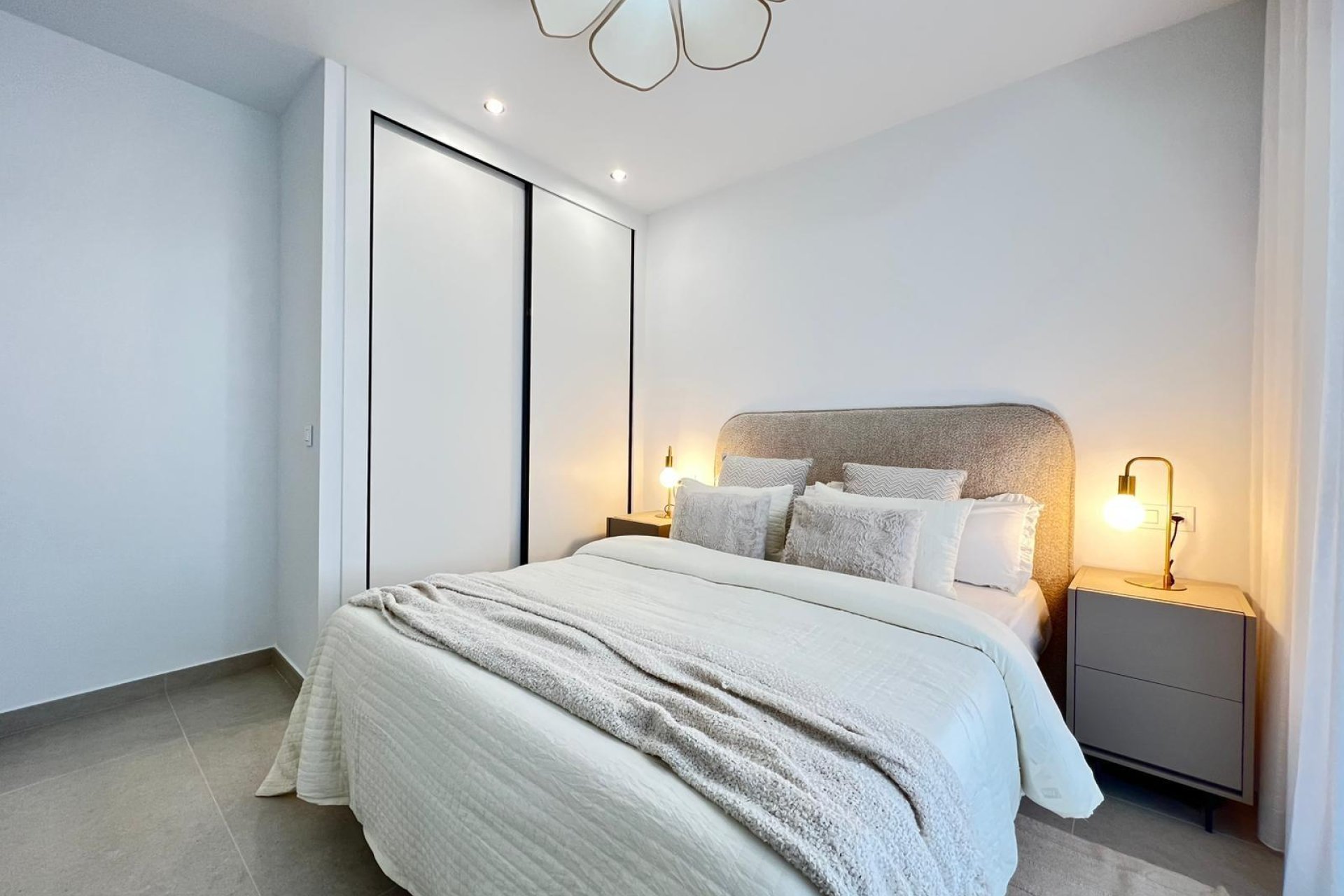 Новобудова - Вілла - Benferri - 