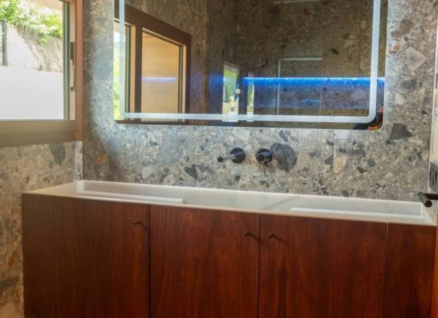 Новобудова - Вілла - Benissa