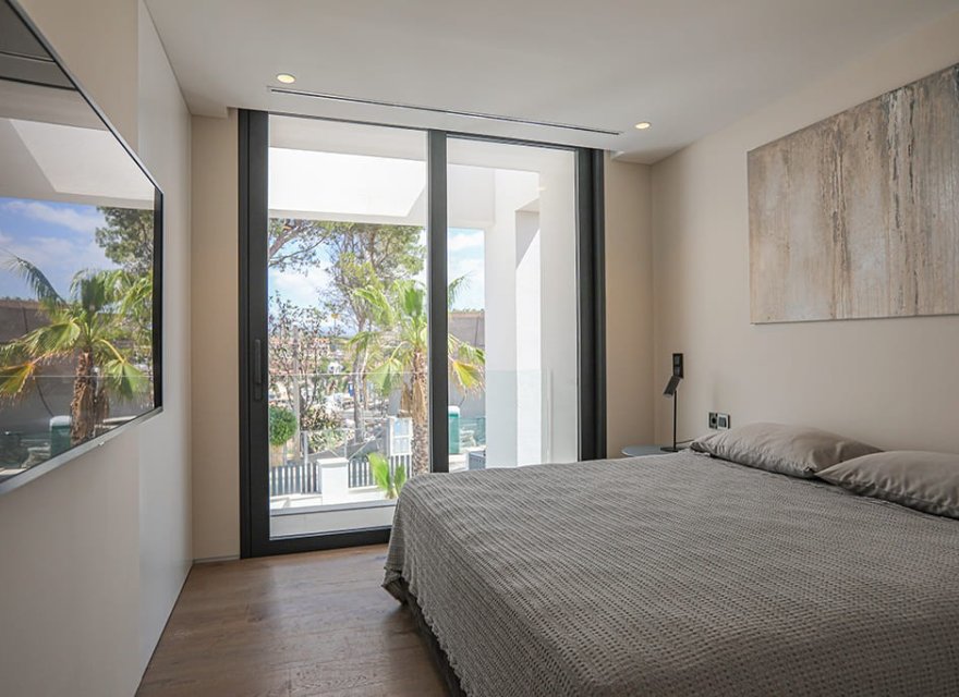 Новобудова - Вілла - El Toro