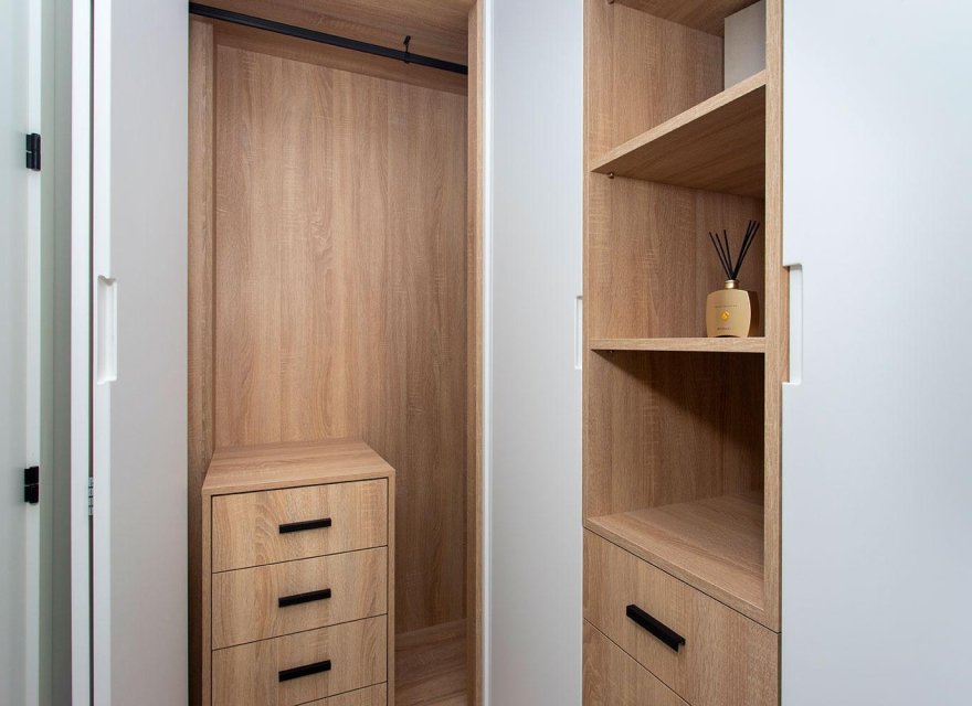 Новобудова - Вілла - Sucina