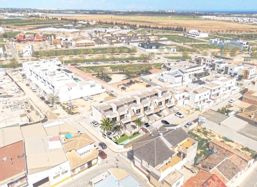 Новострой - Бунгало - Pilar de la Horadada - pueblo