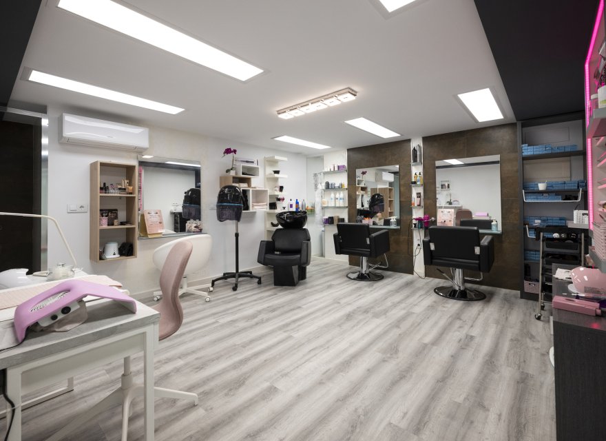 Новострой - Вилла - Avileses - Jerónimo y Avileses