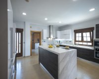 Новострой - Вилла - Avileses - Jerónimo y Avileses