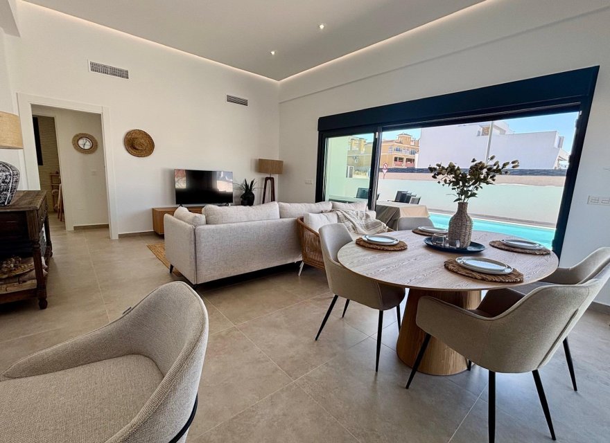 Новострой - Вилла - Rafal - polideportivo