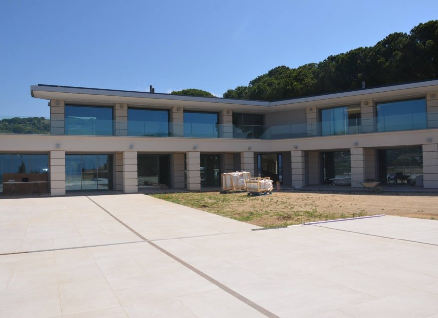 Новострой - Вилла - Тейа