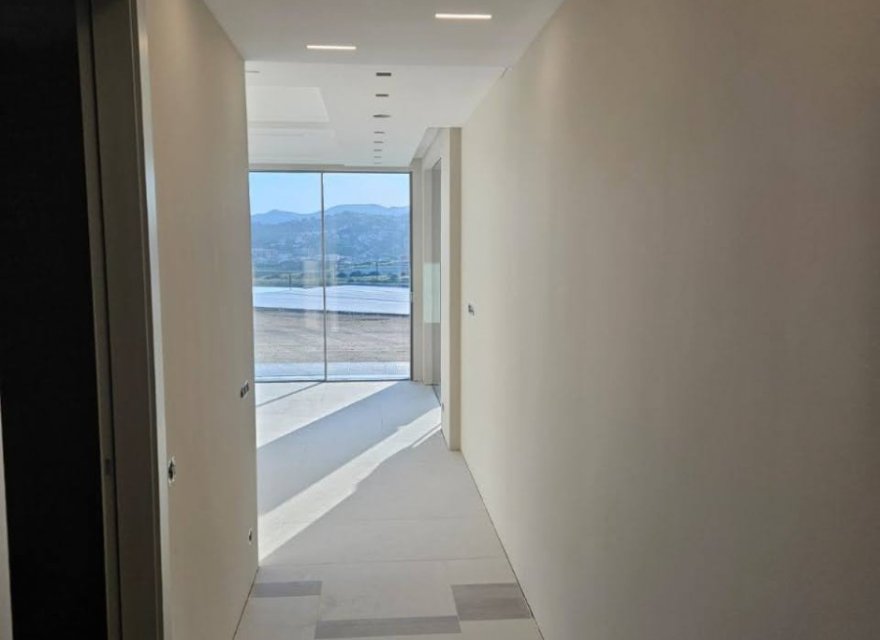 Новострой - Вилла - Тейа