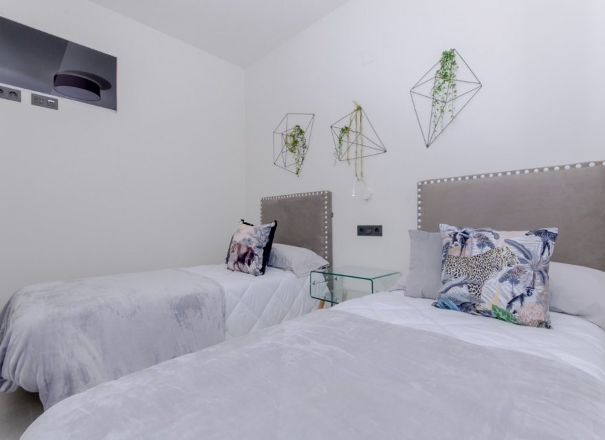 Nowa konstrukcja - Bungalow - Torrevieja - Los Balcones