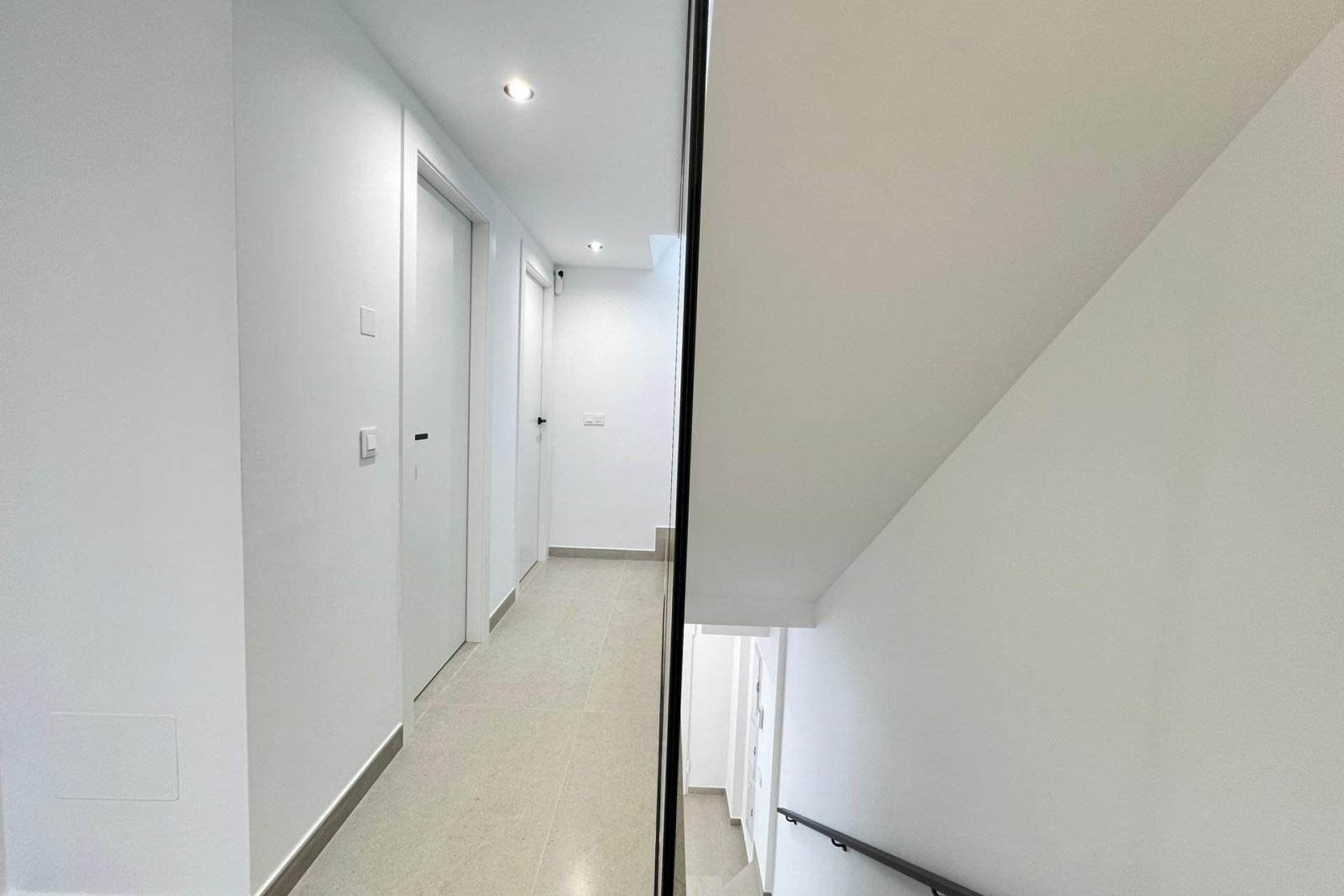 Nowa konstrukcja - Willa - Benferri - Benfis Park