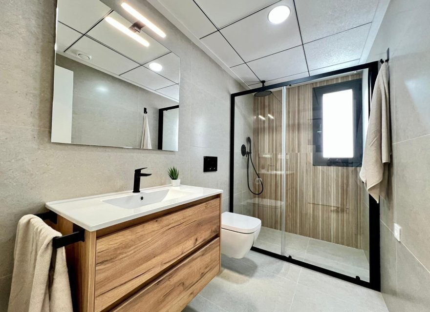 Nowa konstrukcja - Willa - Benferri - Benfis Park