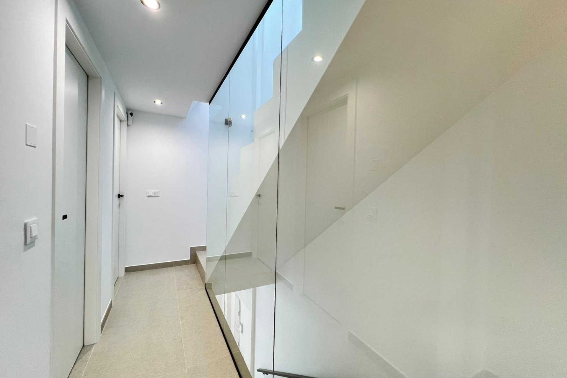 Nowa konstrukcja - Willa - Benferri - Benfis Park