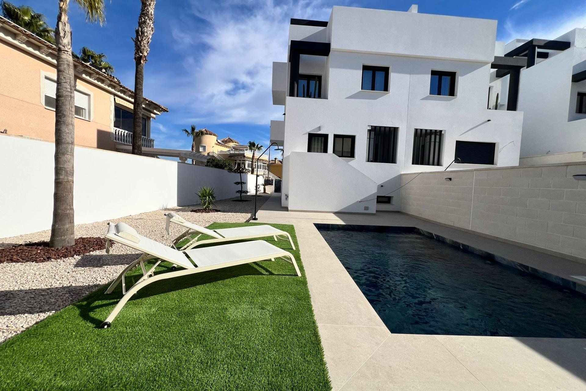 Nowa konstrukcja - Willa - Benferri - Benfis Park