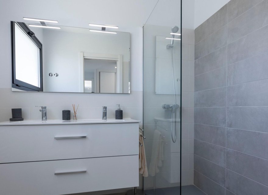 Nowa konstrukcja - Willa - Calasparra - Coto Riñales