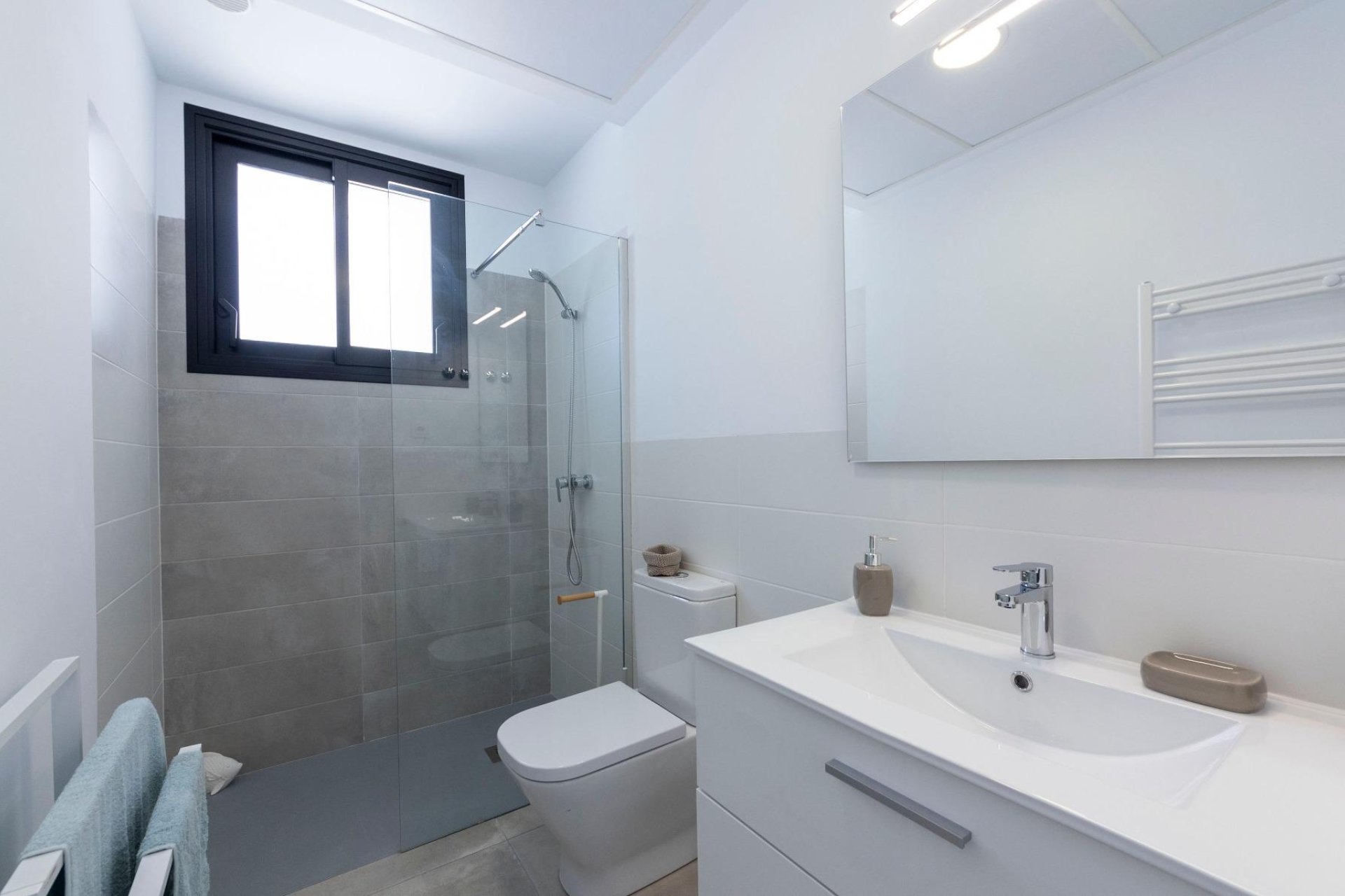 Nowa konstrukcja - Willa - Calasparra - Coto Riñales