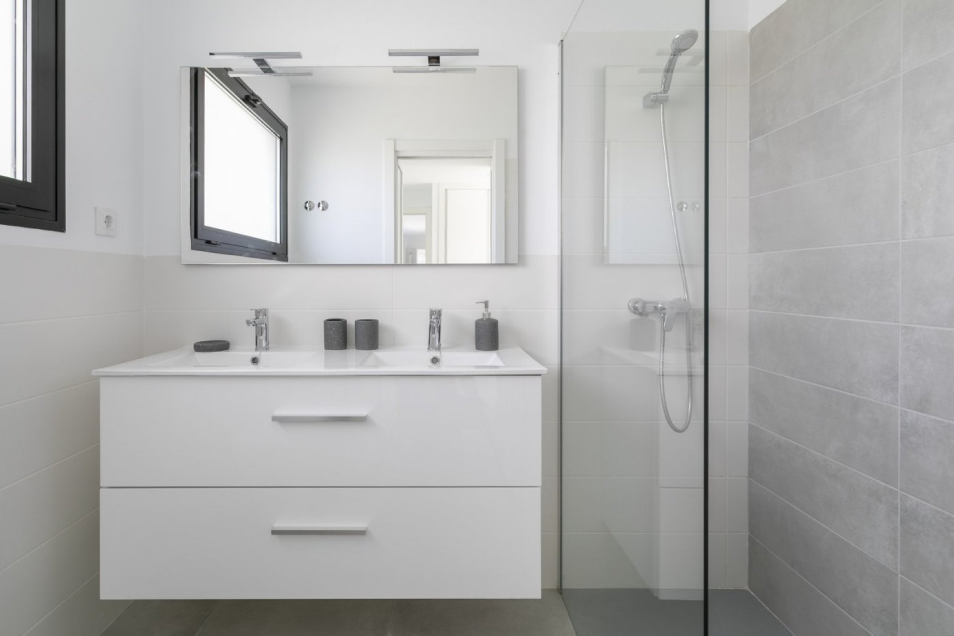 Nowa konstrukcja - Willa - Calasparra - Coto Riñales