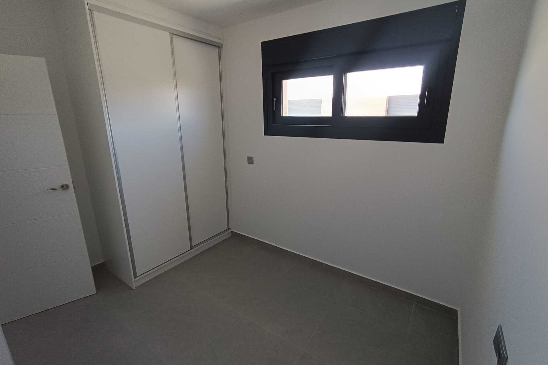 Nowa konstrukcja - Willa - Daya Nueva