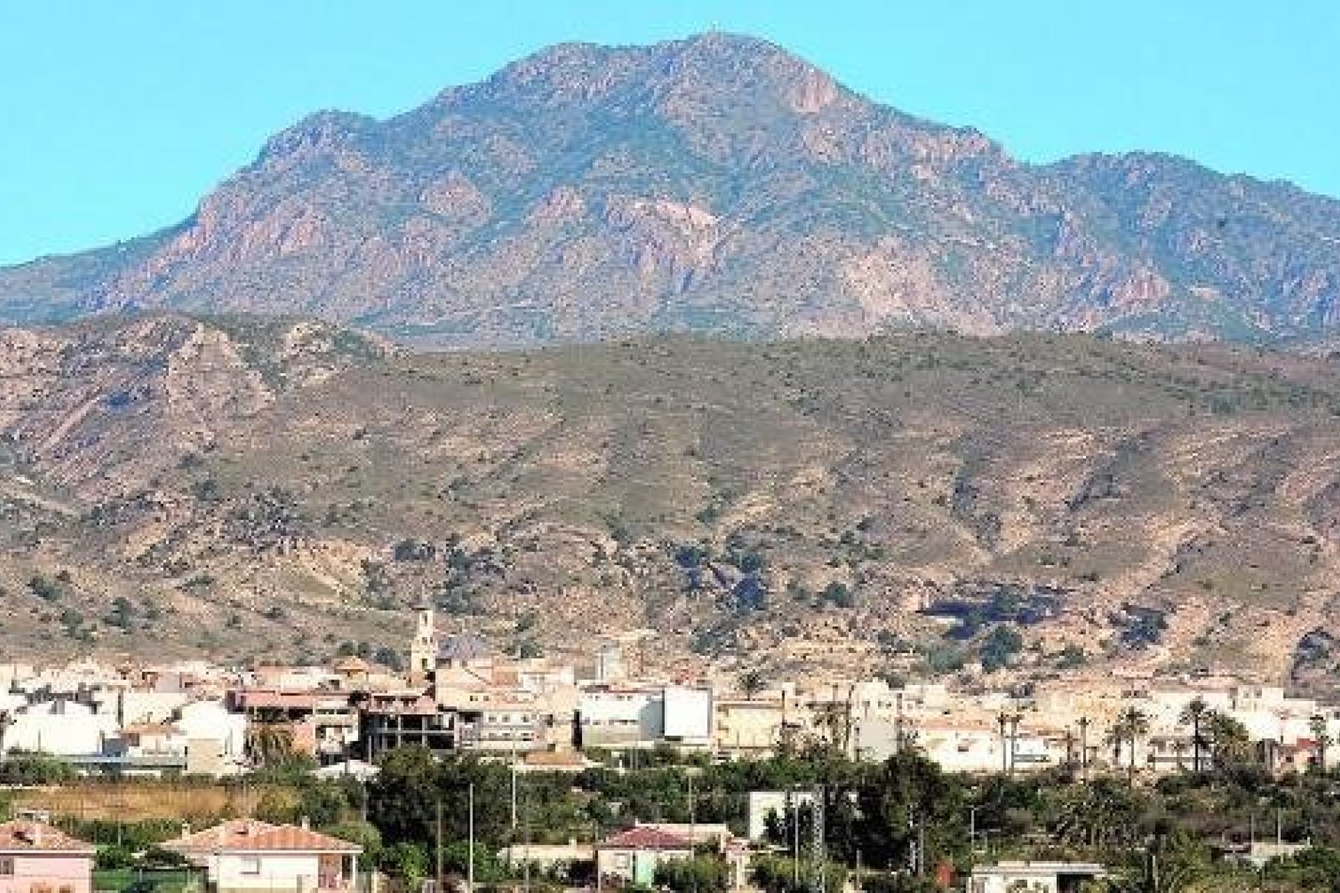 Nowa konstrukcja - Willa - Fortuna - Urb. Kalendas