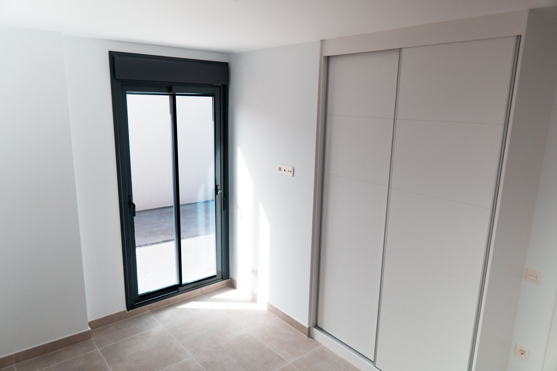 Nowa konstrukcja - Willa - Polop