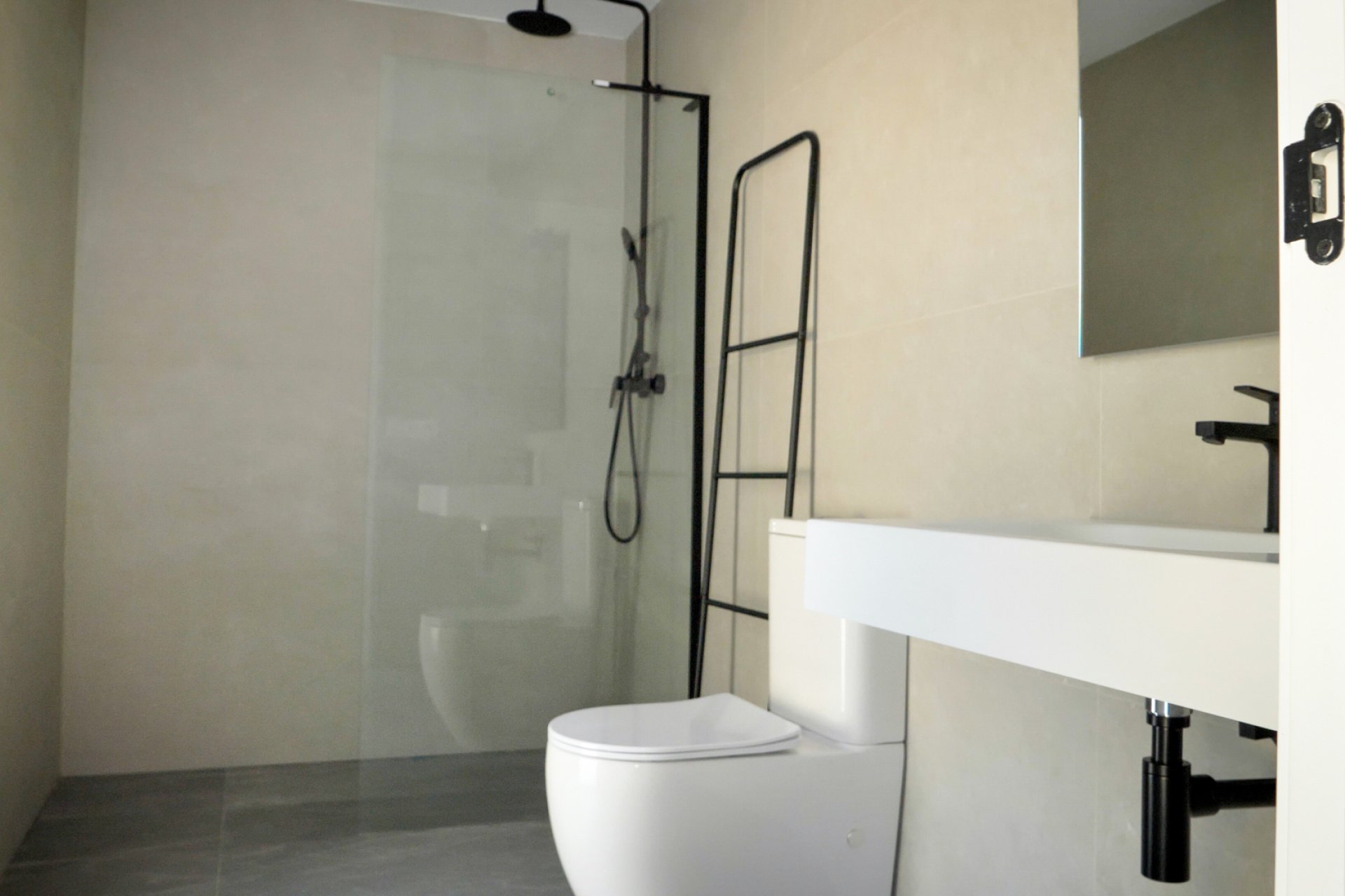 Nowa konstrukcja - Willa - Polop