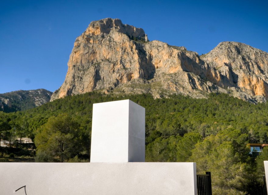 Nowa konstrukcja - Willa - Polop