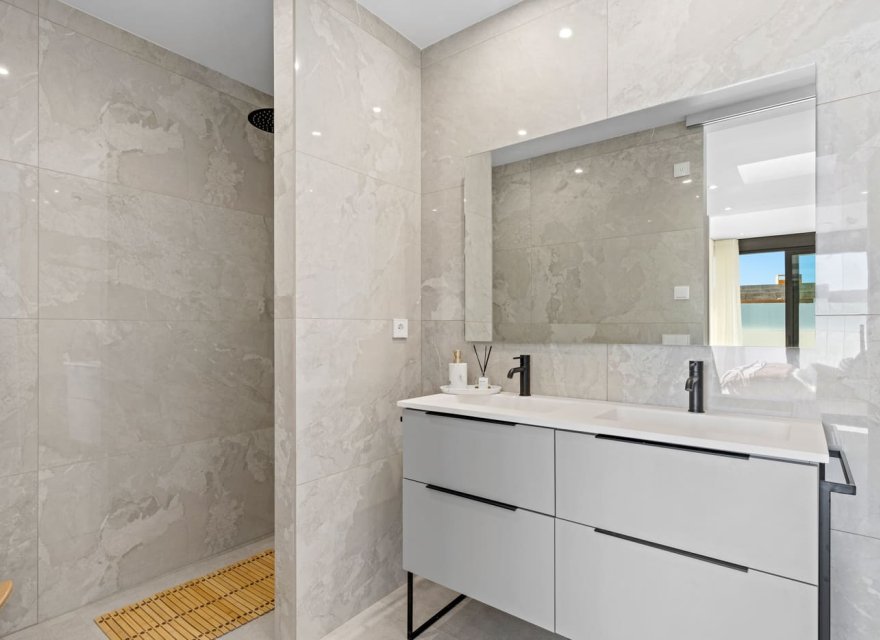 Nowa konstrukcja - Willa - Polop