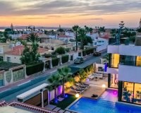 Nowa konstrukcja - Willa - Torrevieja