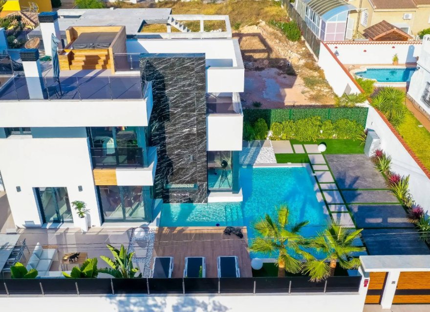 Nowa konstrukcja - Willa - Torrevieja