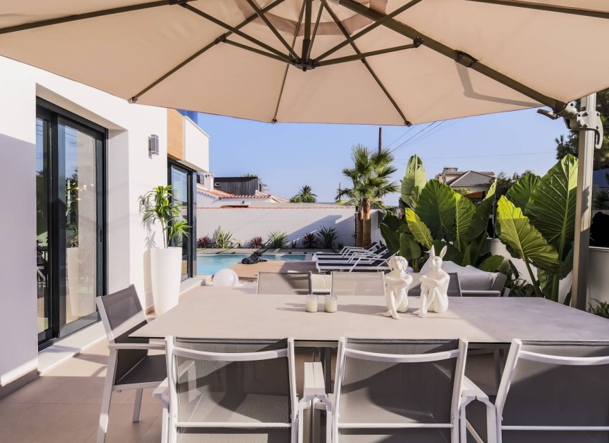 Nowa konstrukcja - Willa - Torrevieja