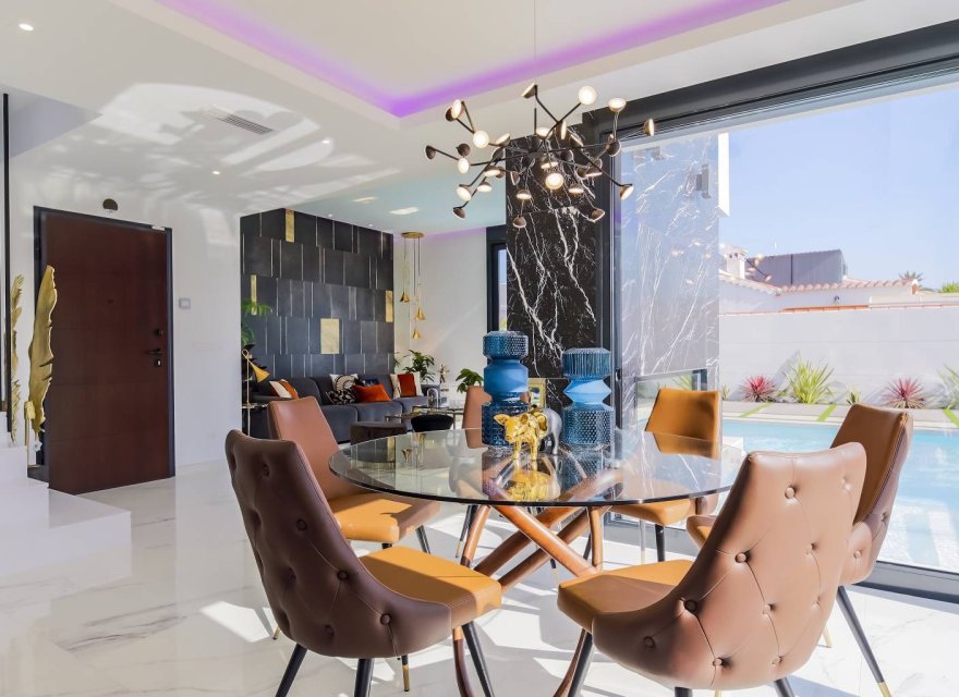 Nowa konstrukcja - Willa - Torrevieja