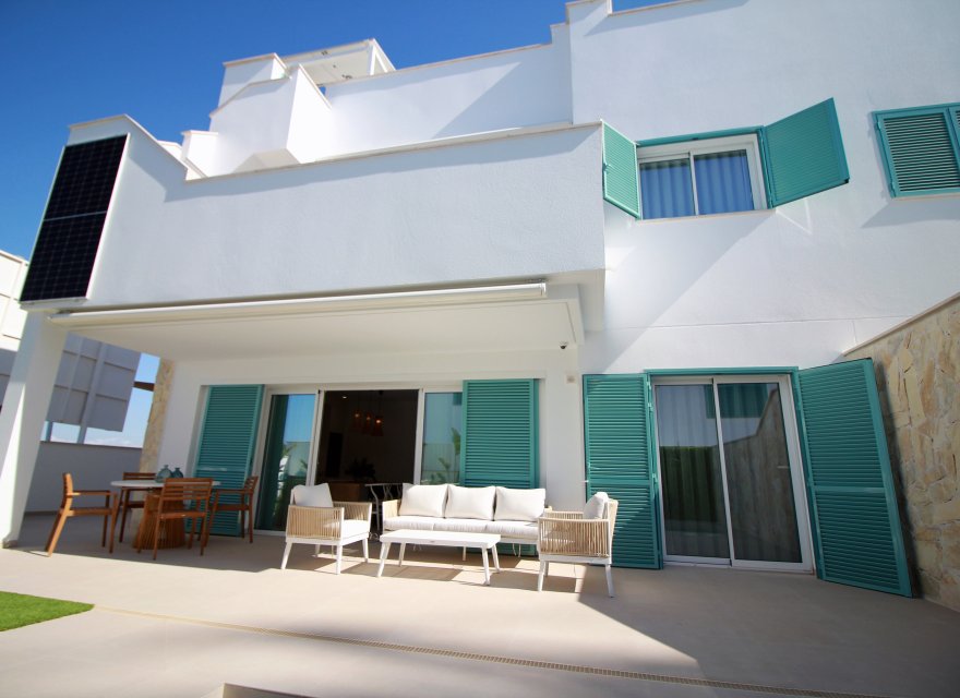 Obra nueva - Bungalow - Pilar de la Horadada