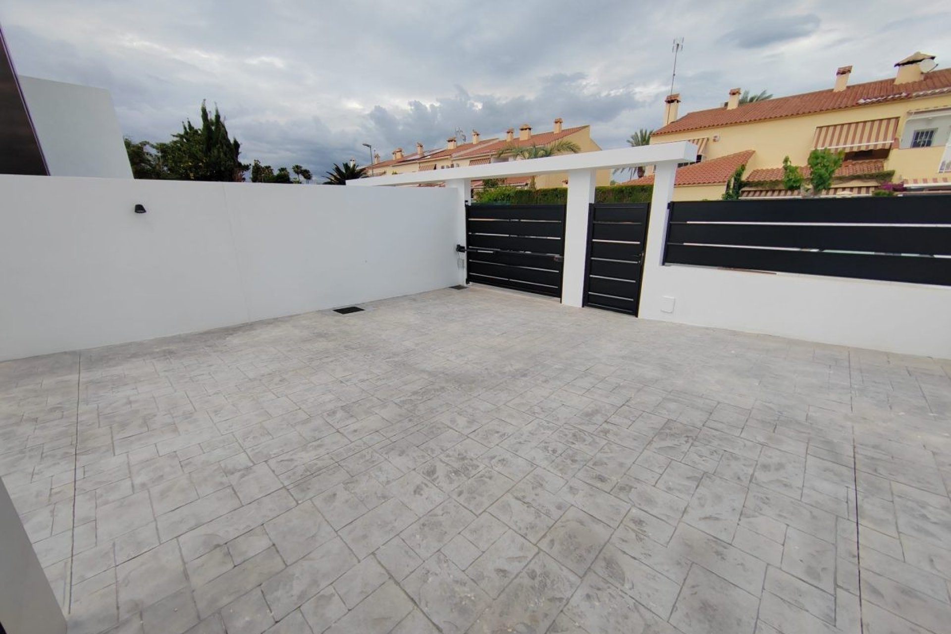 Obra nueva - Villa - Alicante (San Juan)