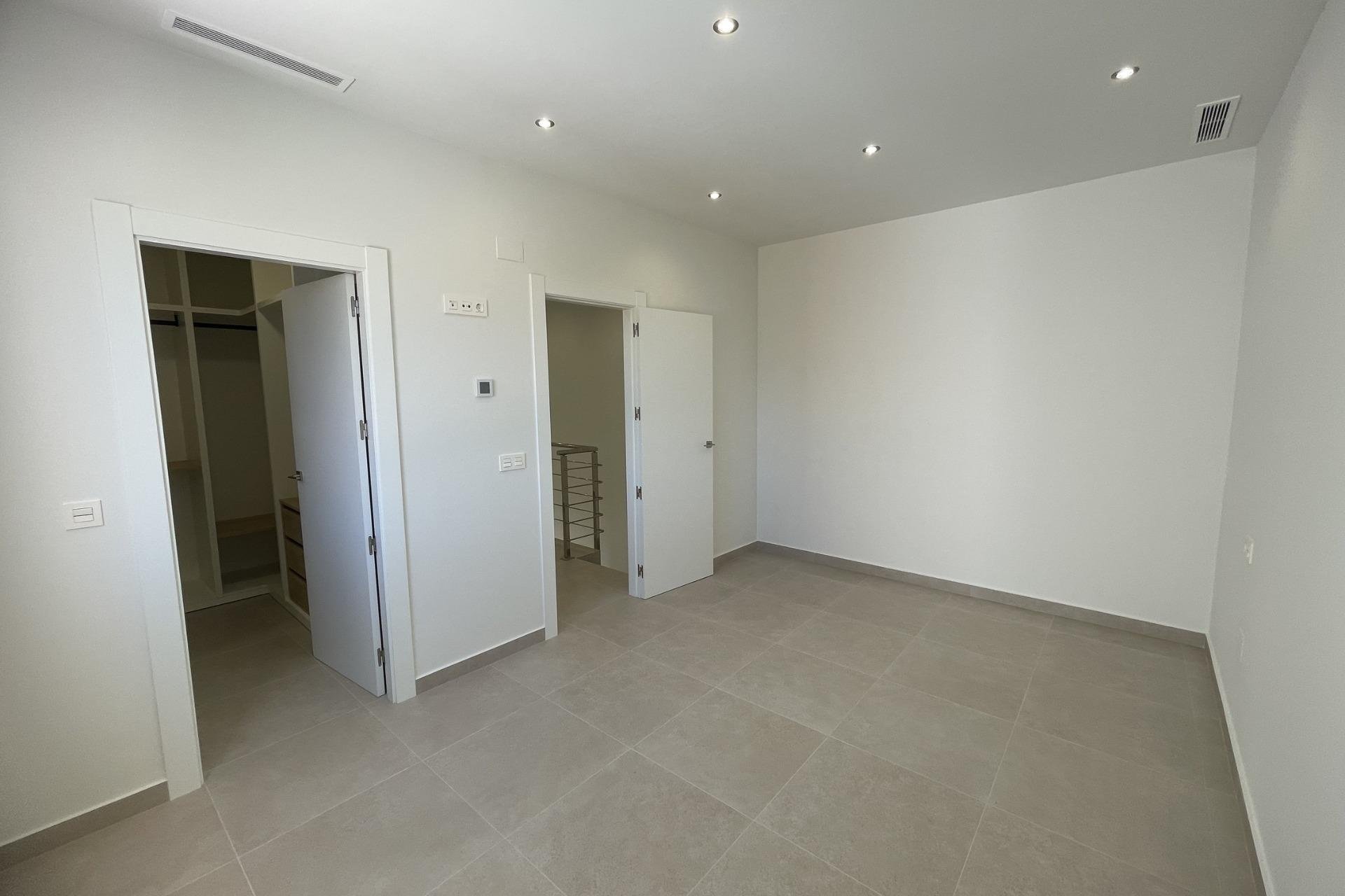 Obra nueva - Villa - Almoradí - Heredades