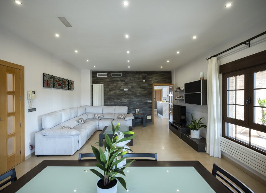 Obra nueva - Villa - Avileses - Jerónimo y Avileses