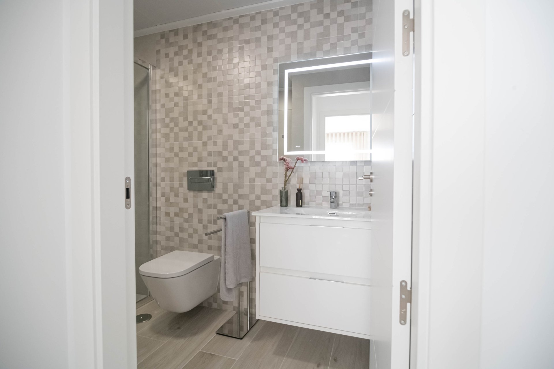 Obra nueva - Villa - Avileses - Jerónimo y Avileses